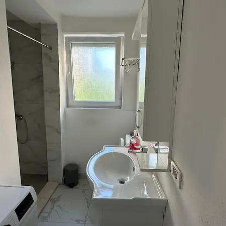 公寓 Central Stay Apartment 地拉那