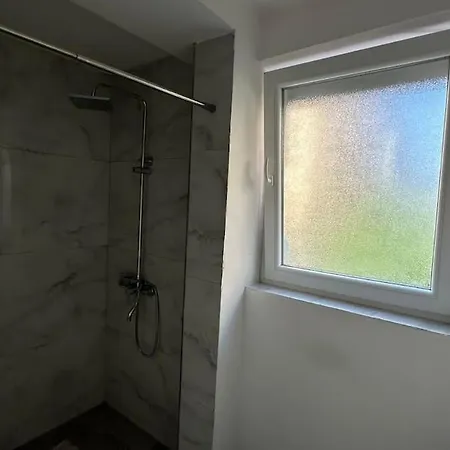 Central Stay Apartment 公寓 地拉那